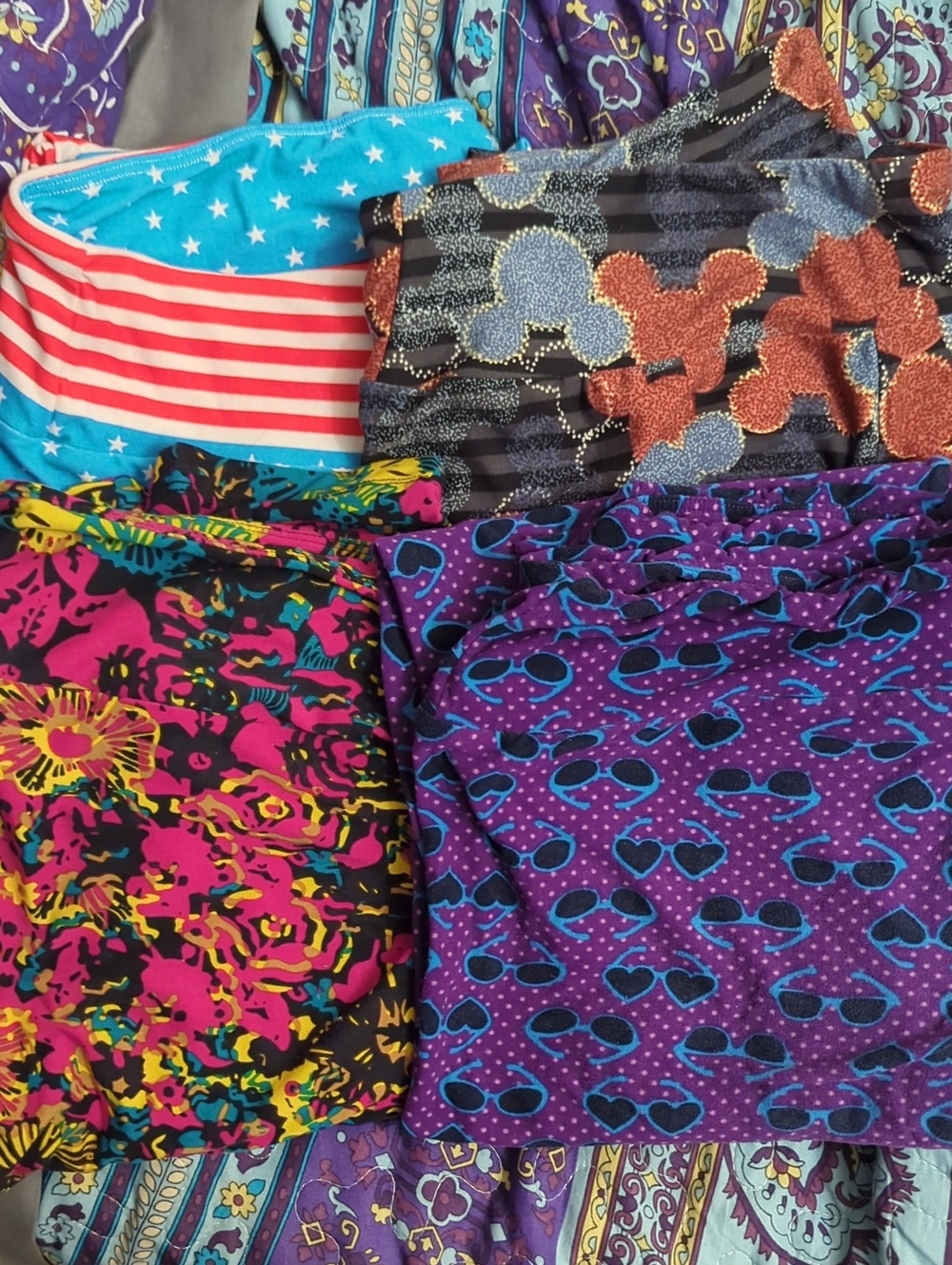 Colorful Patterned Bundle Of 4 Lularoe Leggings Including 1 Mickey